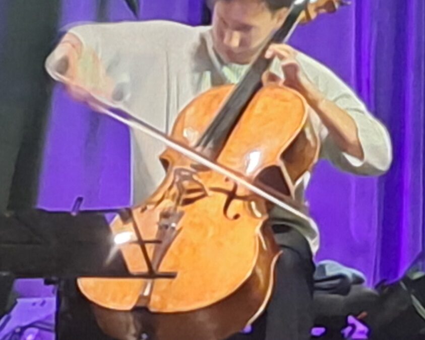 Edgar Moreau : Bach sous l’archet du violoncelliste et le Bugey sous le charme